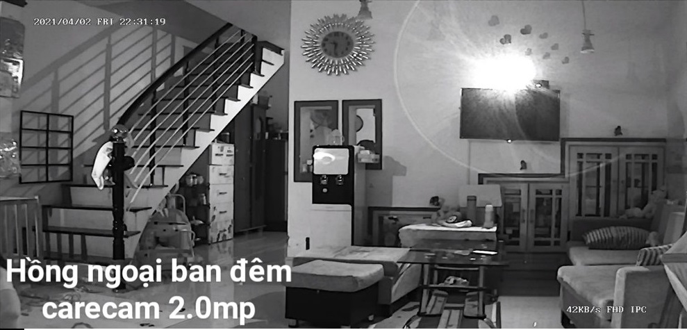 carecam_e300_co_mau_ban_dem_4