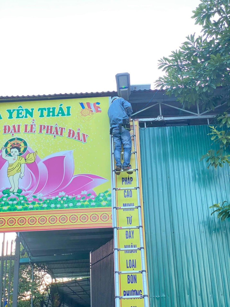 den_nang_luong_mat_troi_piti_phi_thuyen_600w_4