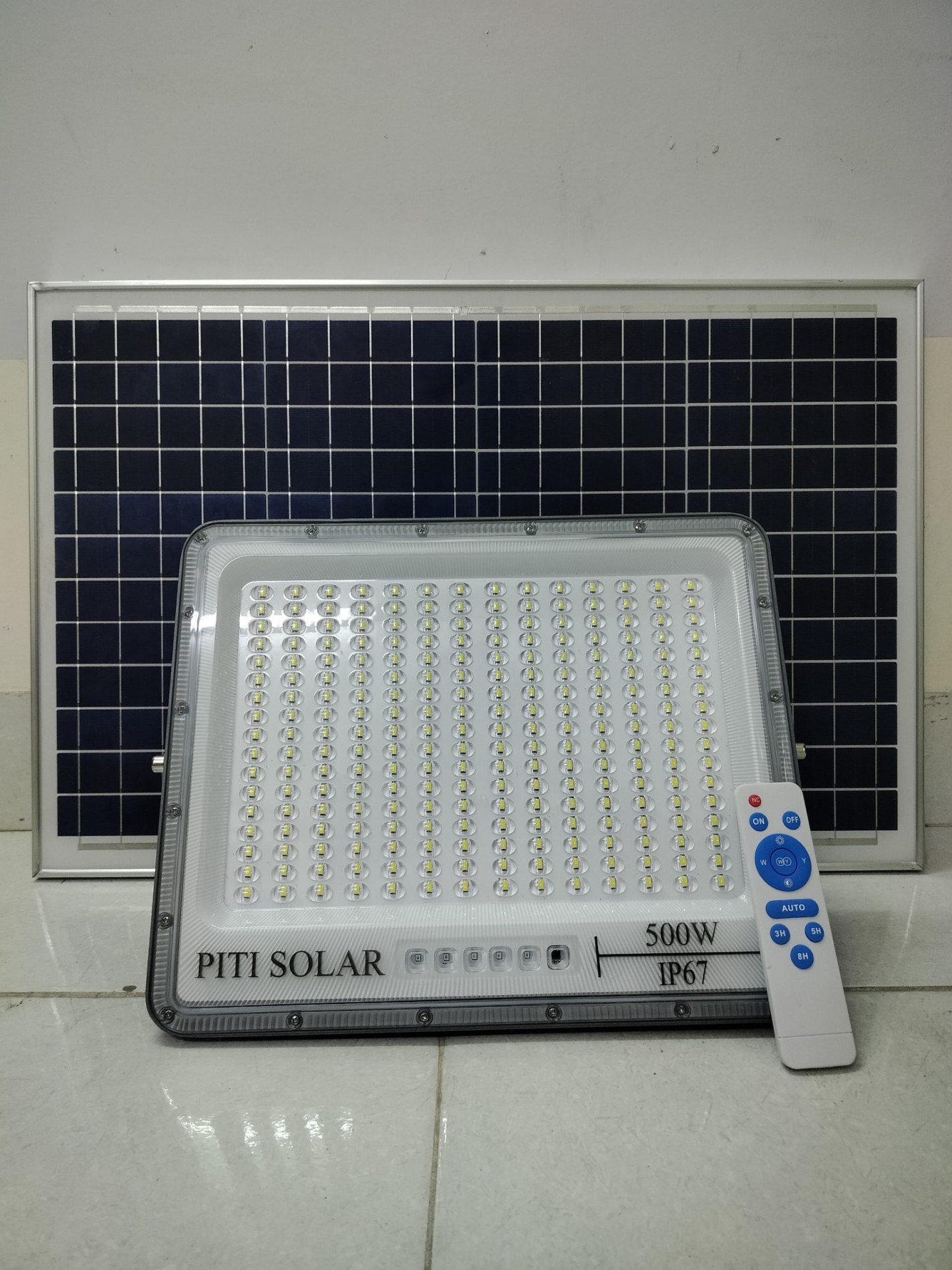 den_pha_nang_luong_mat_troi_piti_500w_mau_mat_ngoc_1