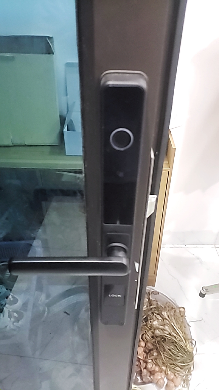 khoa_van_tay_cua_nhom_ttlock_kg-nd2_1