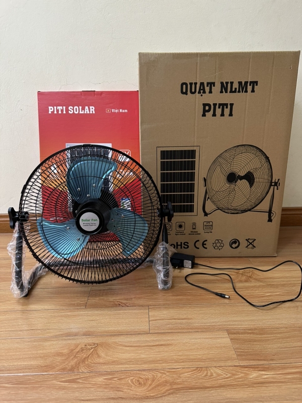 Quạt năng lượng mặt trời , Quạt tích điện Solar Fan sử dụng 8-10 giờ, sạc bằng tấm pin năng lượng mặt trời