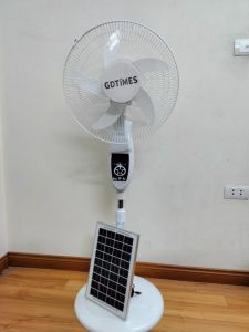 Quạt Đứng Sử Dụng Năng Lượng Mặt Trời GDTIMES GD-936S | Tặng Kèm Hai Bóng Đèn LED tiện dụng